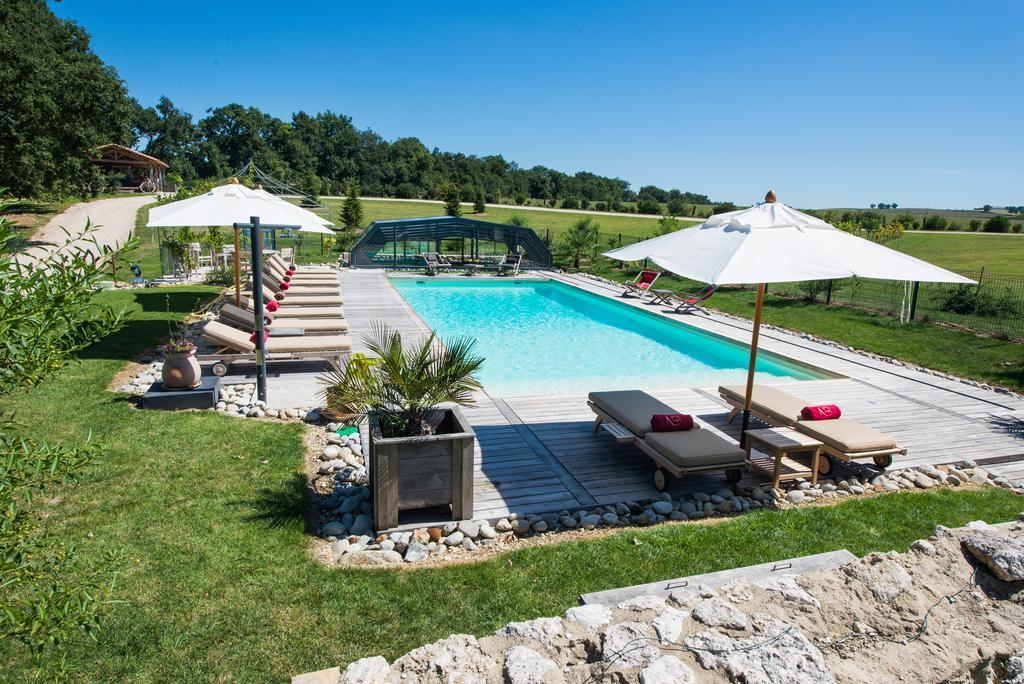 Chambres D'Hotes Domaine De Nazere Avezan Eksteriør billede