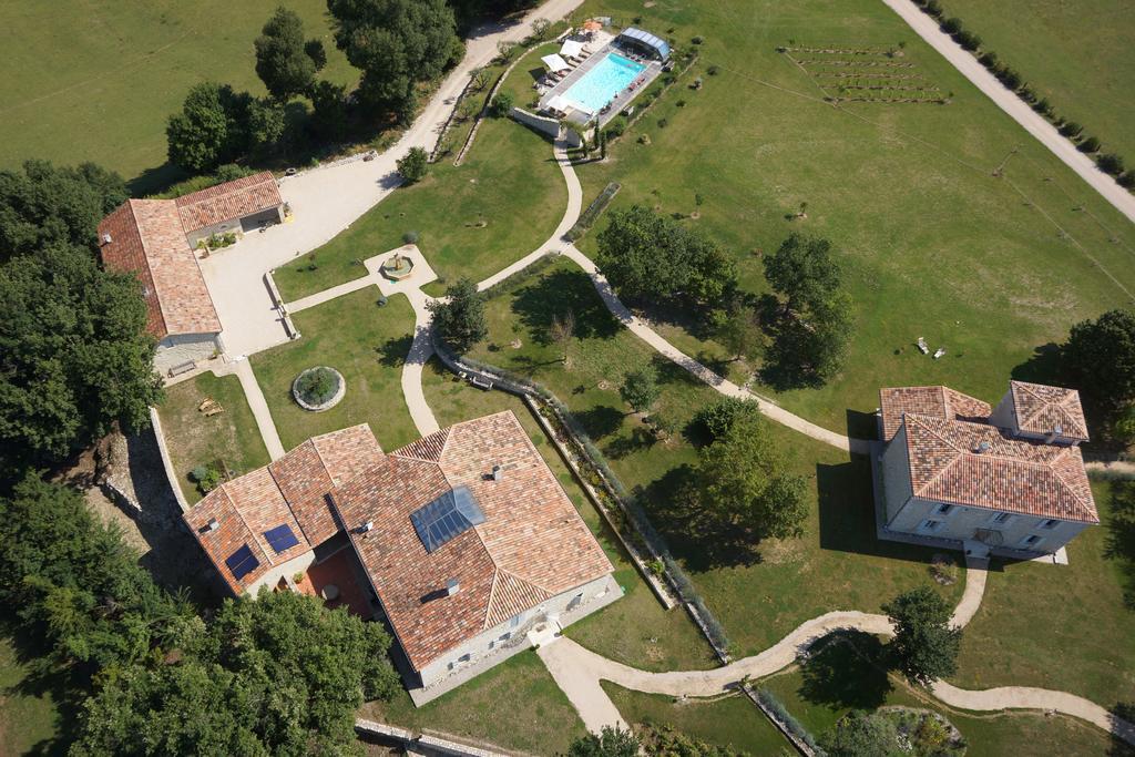 Chambres D'Hotes Domaine De Nazere Avezan Eksteriør billede