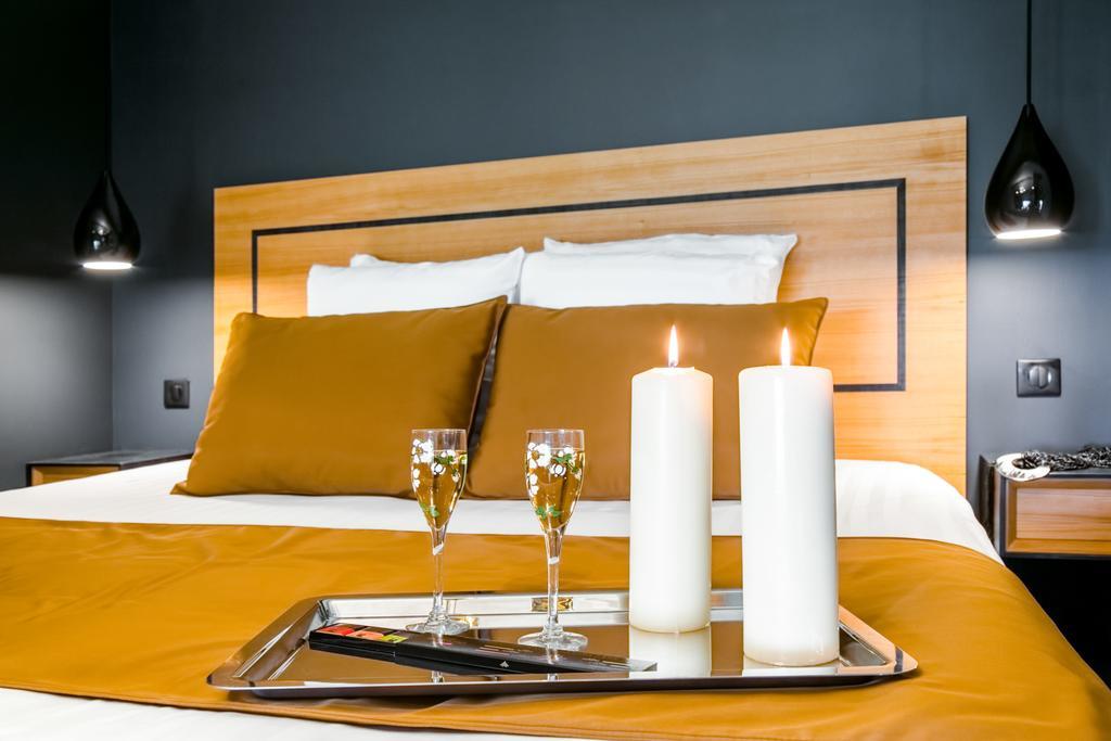 Chambres D'Hotes Domaine De Nazere Avezan Eksteriør billede