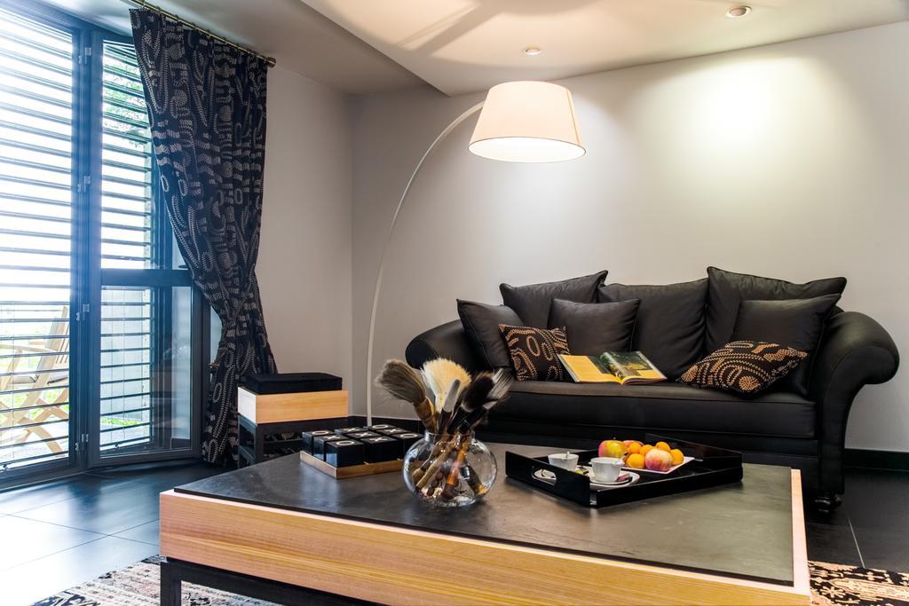 Chambres D'Hotes Domaine De Nazere Avezan Eksteriør billede