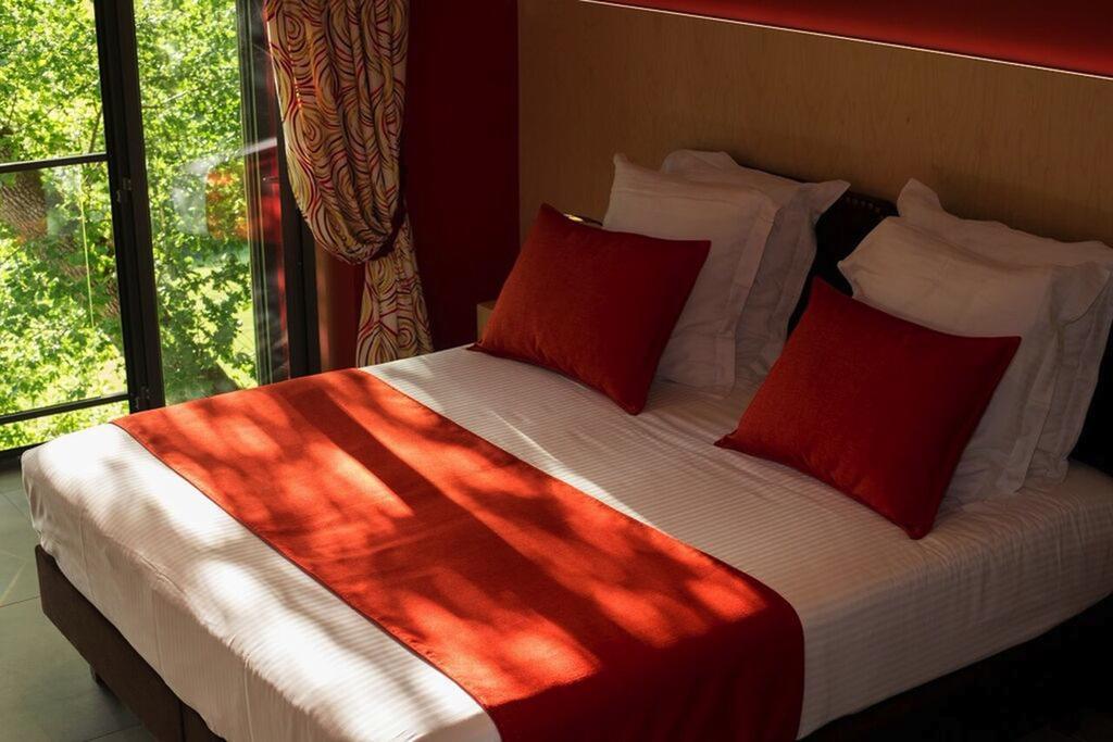 Chambres D'Hotes Domaine De Nazere Avezan Eksteriør billede