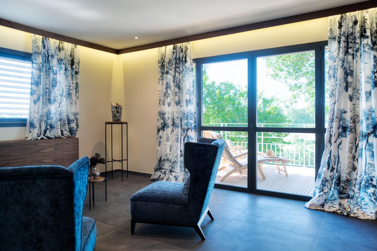 Chambres D'Hotes Domaine De Nazere Avezan Eksteriør billede